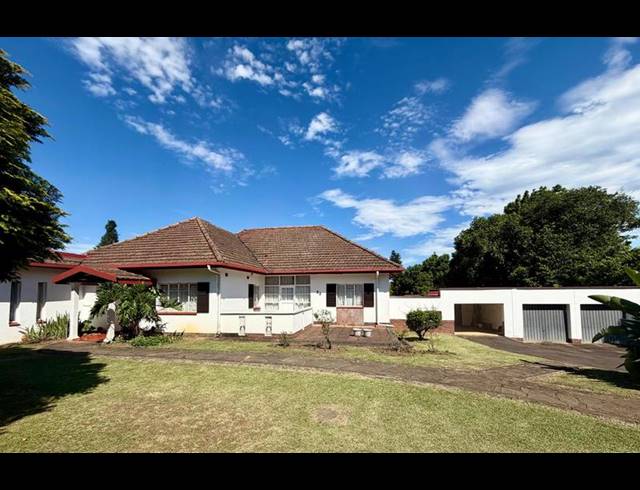 6 BEDROOM HOUSE FOR SALE IN CLARENDON